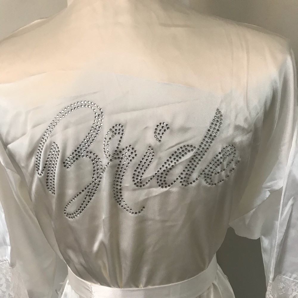 COPY - Bridal Robe - Picture 2 of 3
